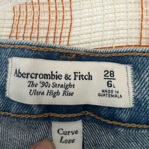 Abercrombie Curve Love 90s Ultra High Rise Straight Leg Jeans Size 28 L